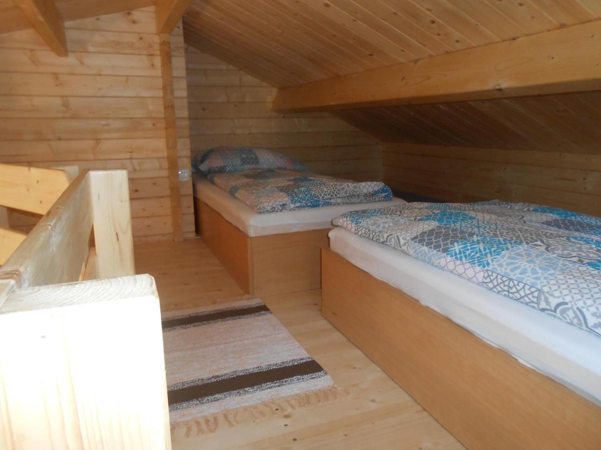 Pod Swierkiem Chalet *